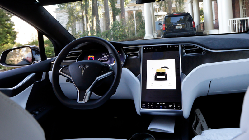Illustration for article titled Here's a Close-Ish Look at a New Tesla Knockoff On-Sale in China